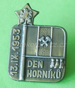 https://www.zlatakorunacz.cz/eshop/products_pictures/den-horniku-13-9-1953-1691738739.jpg