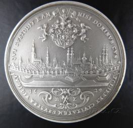 https://www.zlatakorunacz.cz/eshop/products_pictures/eine-talerformige-medaille-der-stadt-1568725951-b.jpg