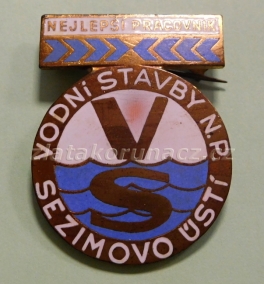 https://www.zlatakorunacz.cz/eshop/products_pictures/nejlepsi-pracovnik-vodni-stavby-n-p-sezimovo-usti-1684137508.jpg