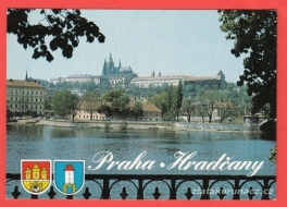 https://www.zlatakorunacz.cz/eshop/products_pictures/praha-pohled-na-hradcany-1413806089.jpg