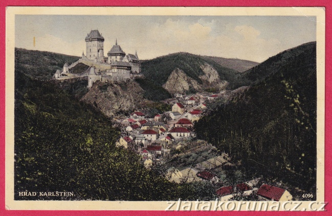 Karlštejn - celkový pohled na hrad a okolí